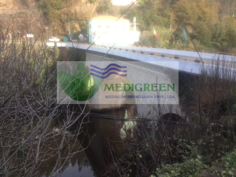 Terreno para Venda em Cedrim e Paradela Foto 1