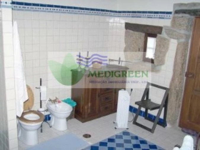 Moradia T2 para Venda em Couto de Esteves Foto 4