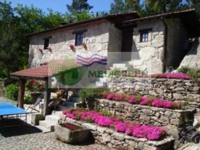 Moradia T2 para Venda em Couto de Esteves Foto 5