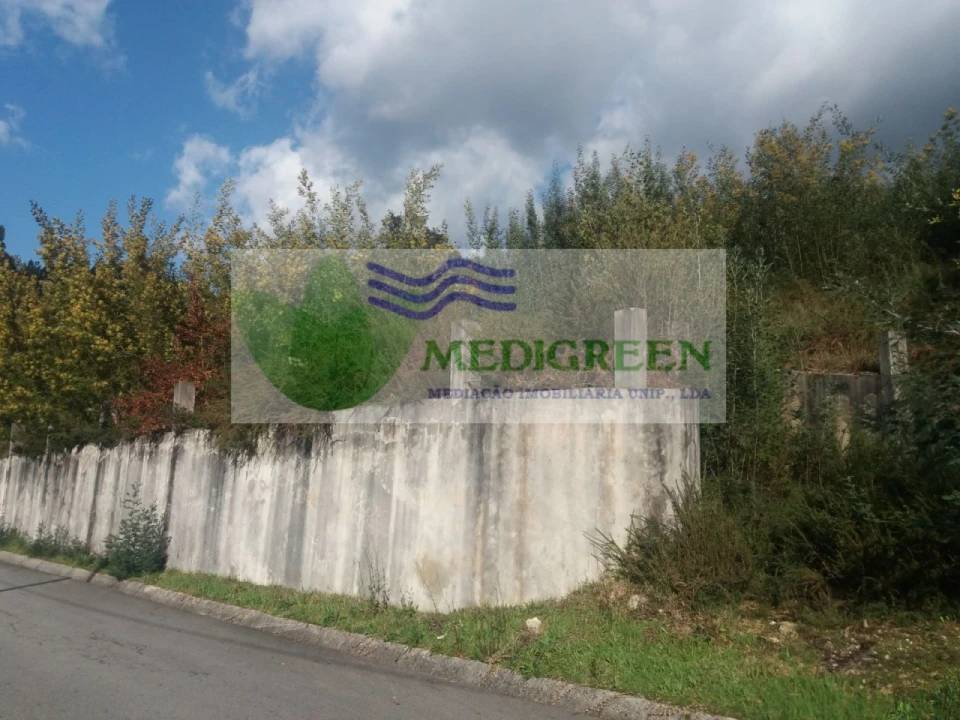 Terreno para Venda em Cedrim e Paradela Foto 1