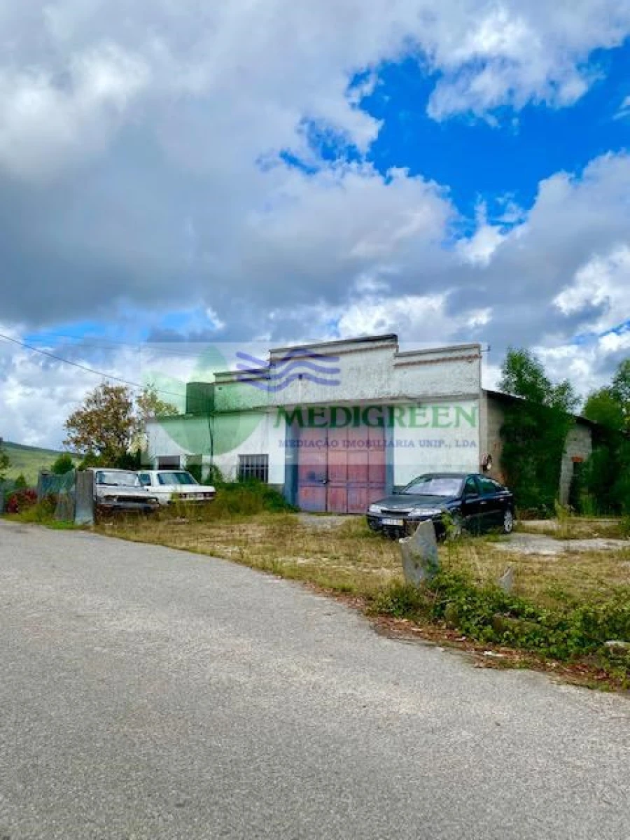 Armazém para Venda em Sever do Vouga Foto 1