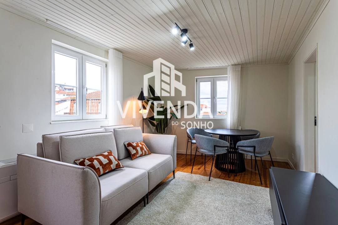 Apartamento T2 para Venda em Santa Maria Maior Foto 9