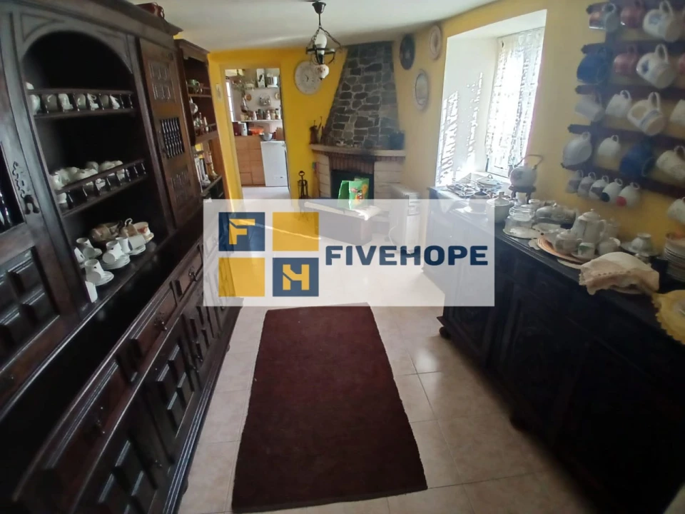 Moradia T3 para Venda em Cadafaz e Colmeal Foto 7