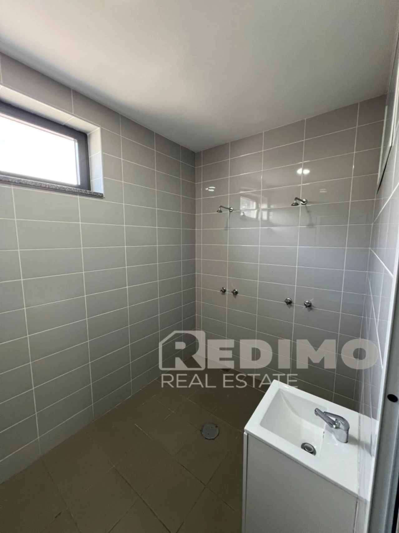 Armazém para Venda em Fiães Foto 14