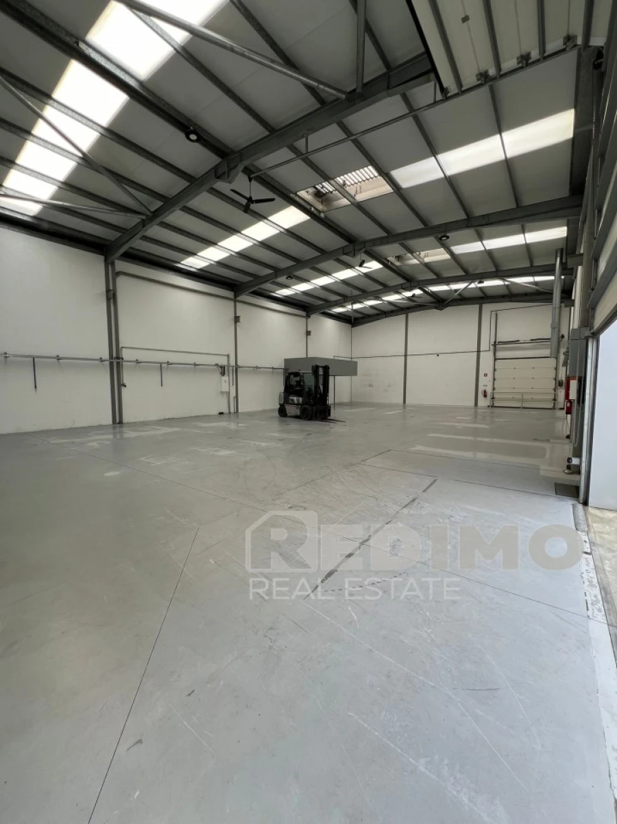 Armazém para Venda em Fiães Foto 5