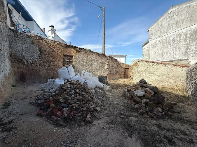 Armazém para Venda em Azueira e Sobral da Abelheira Foto 11