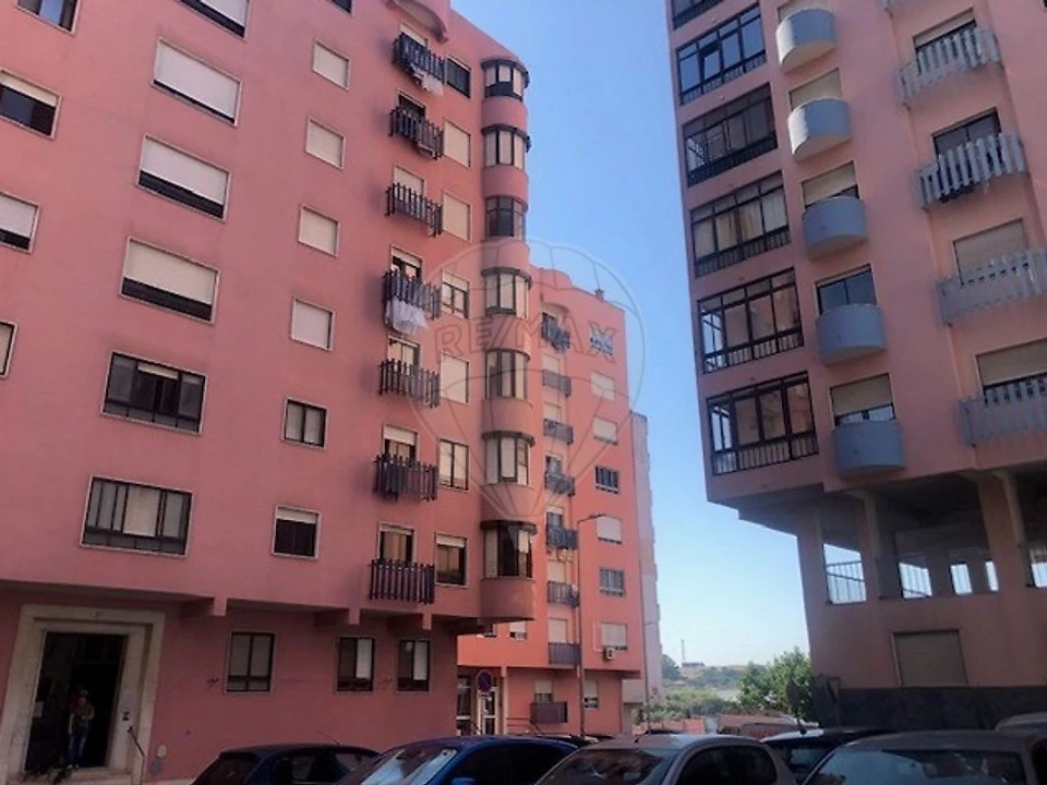 Apartamento T2 para Venda em Cacém e São Marcos Foto 5