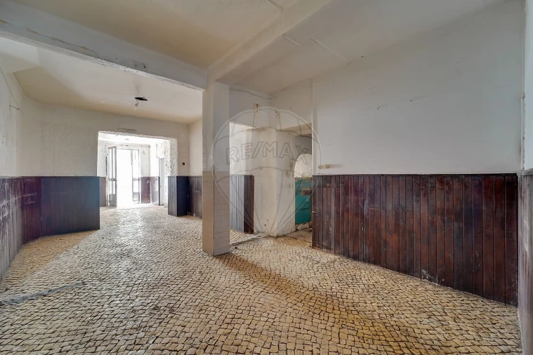 Prédio para Venda em Glória e Vera Cruz Foto 7