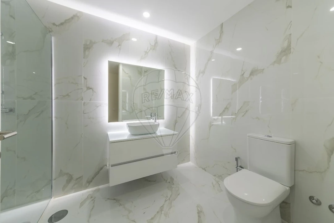Apartamento T3 para Venda em Espinho Foto 16