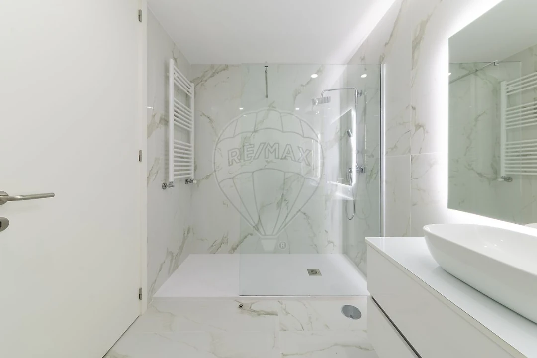 Apartamento T3 para Venda em Espinho Foto 18