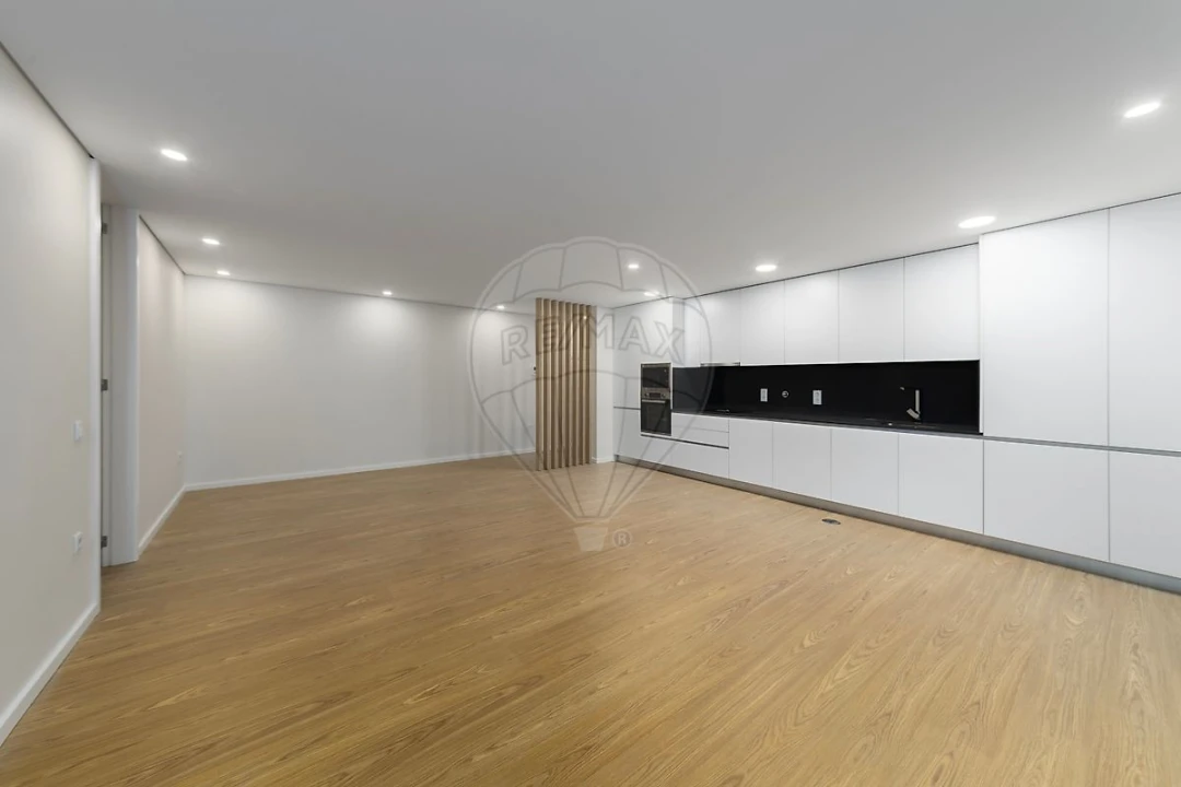 Apartamento T3 para Venda em Espinho Foto 5
