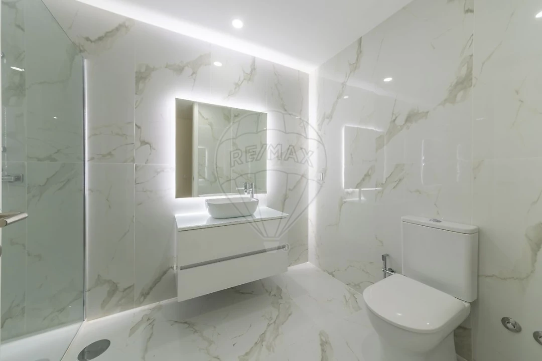 Apartamento T3 para Venda em Espinho Foto 19