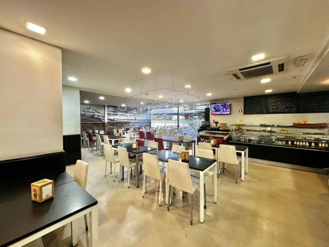 Negócio para Venda em São Domingos de Rana Foto 2