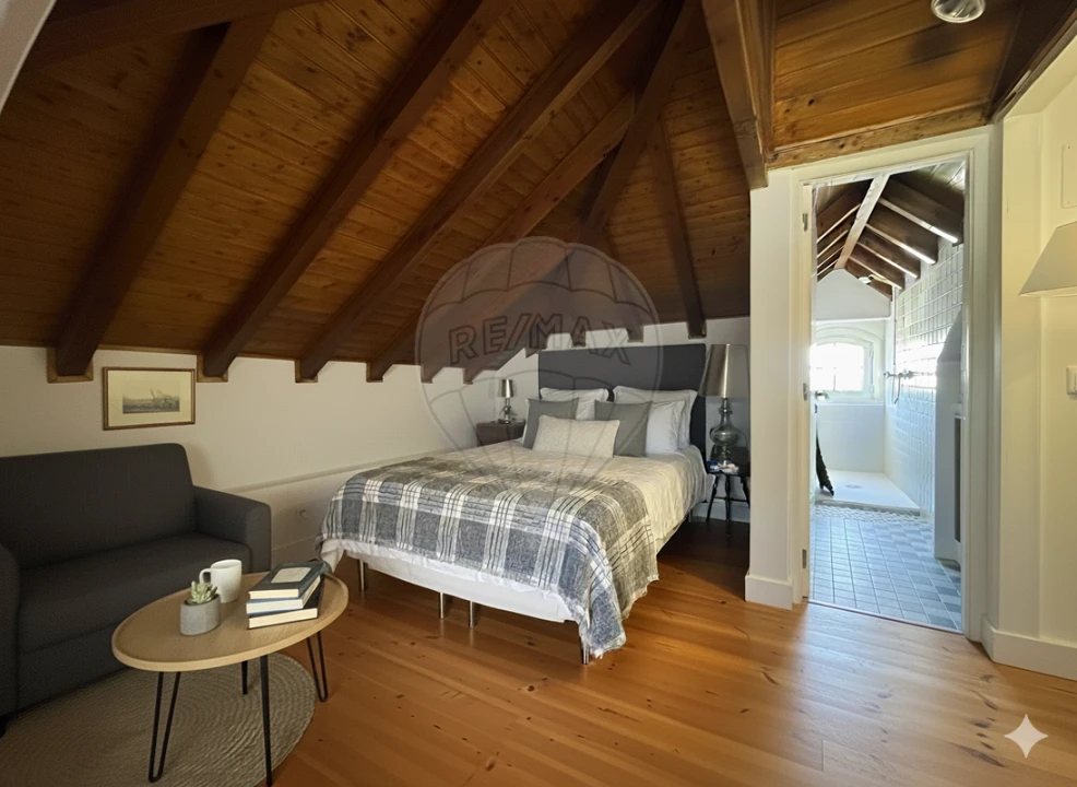 Moradia T9 para Venda em Santa Maria e São Miguel, São Martinho, São Pedro Penaferrim Foto 10