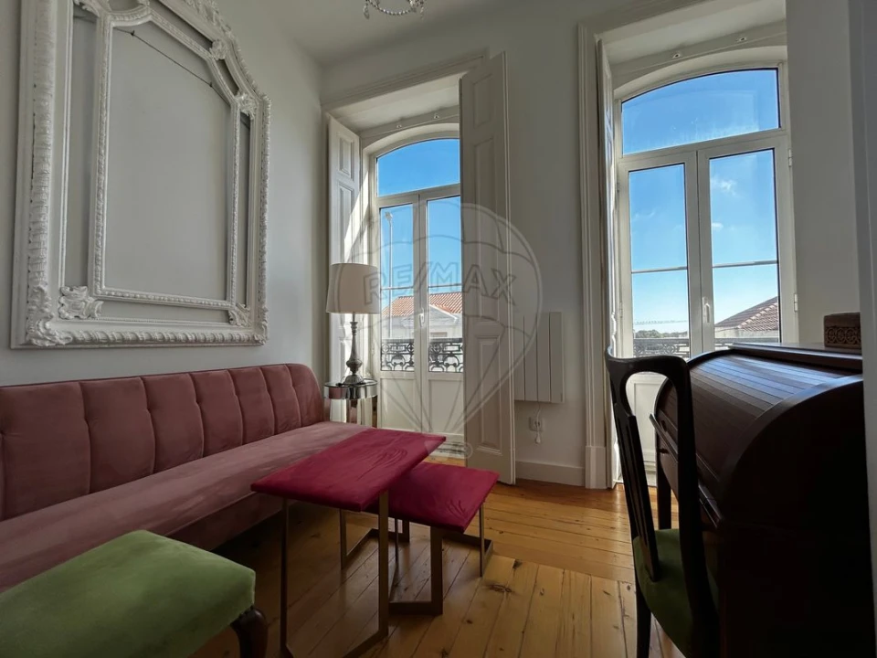 Moradia T9 para Venda em Santa Maria e São Miguel, São Martinho, São Pedro Penaferrim Foto 8