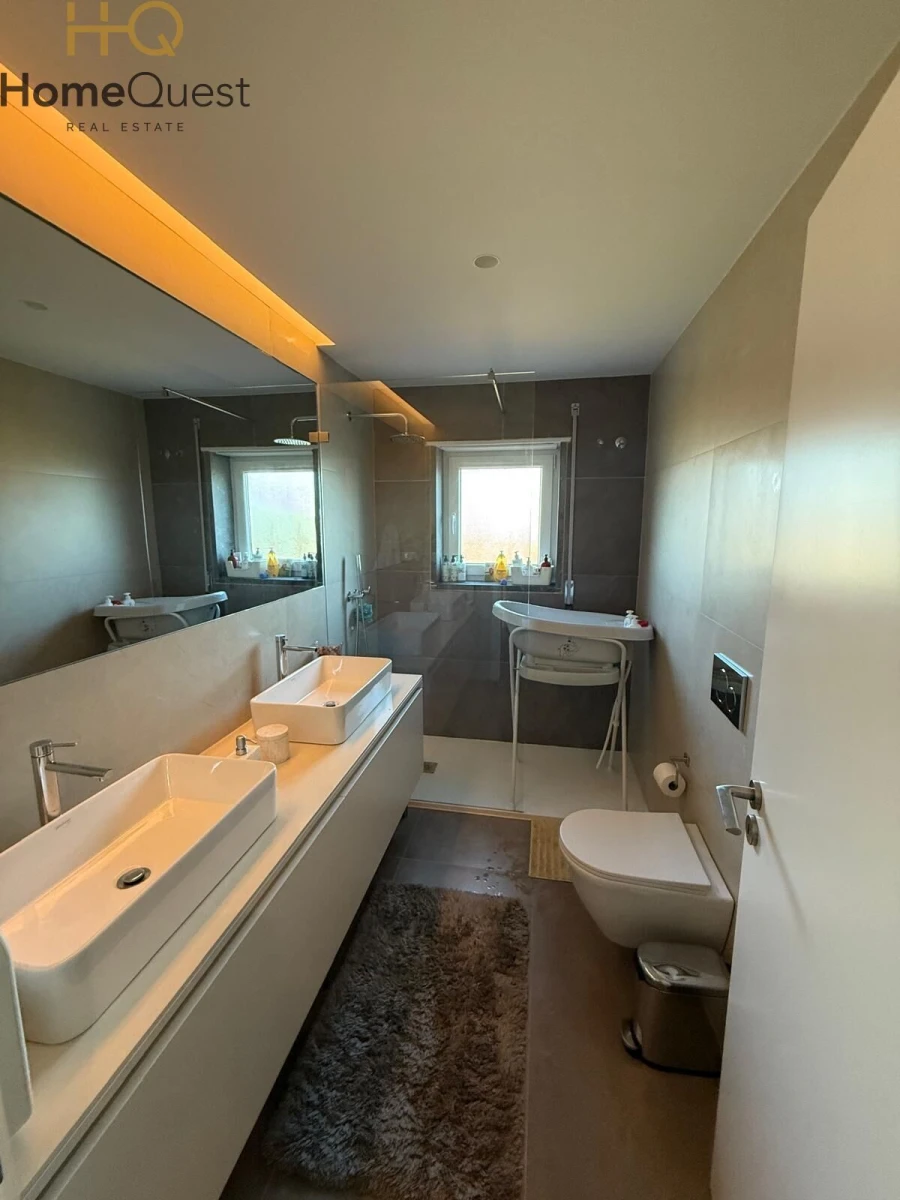 Moradia T5 para Venda em Agualva e Mira-Sintra Foto 25