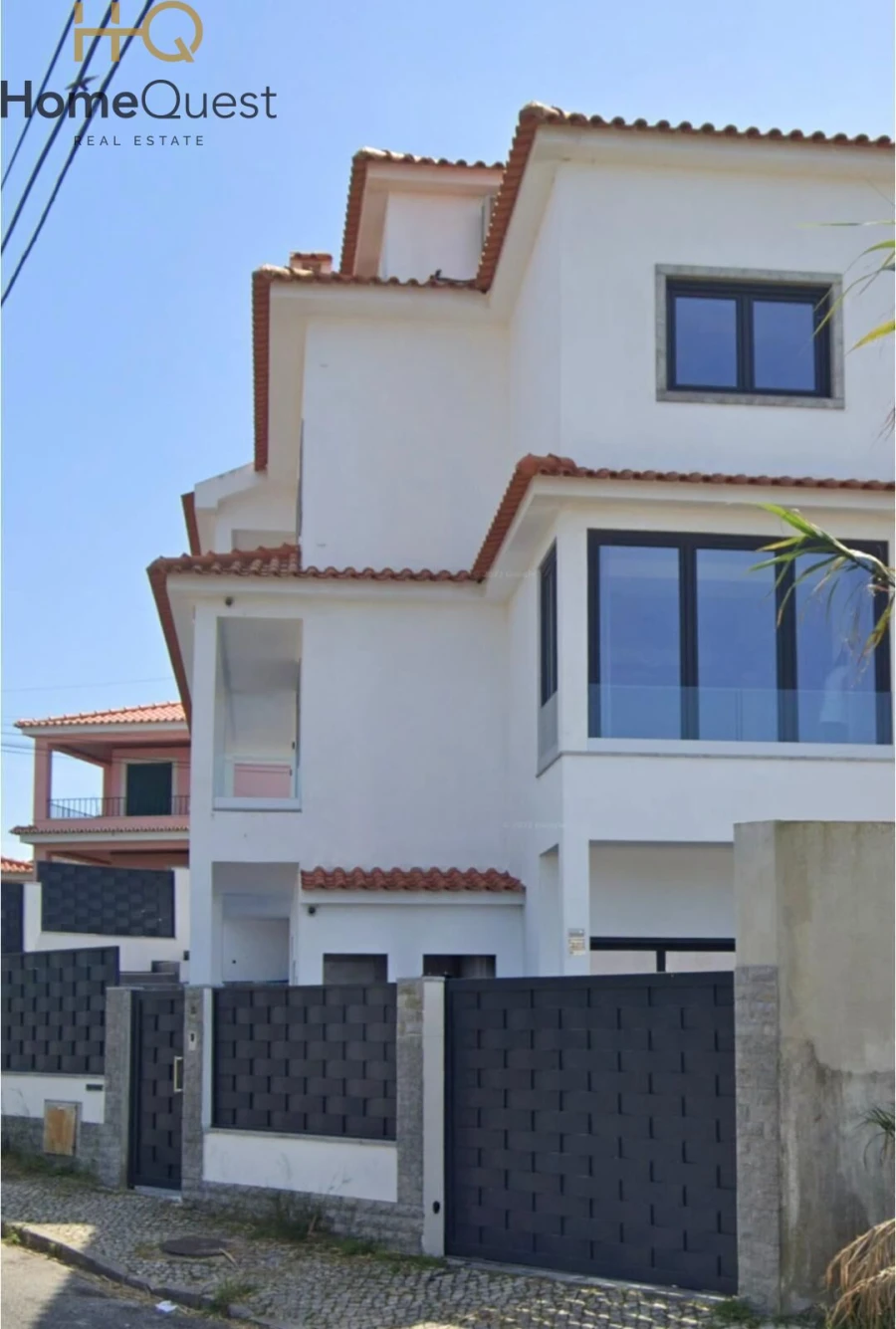 Moradia T5 para Venda em Agualva e Mira-Sintra Foto 4