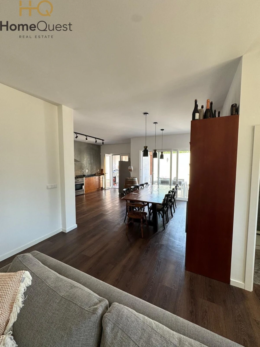 Moradia T5 para Venda em Agualva e Mira-Sintra Foto 7