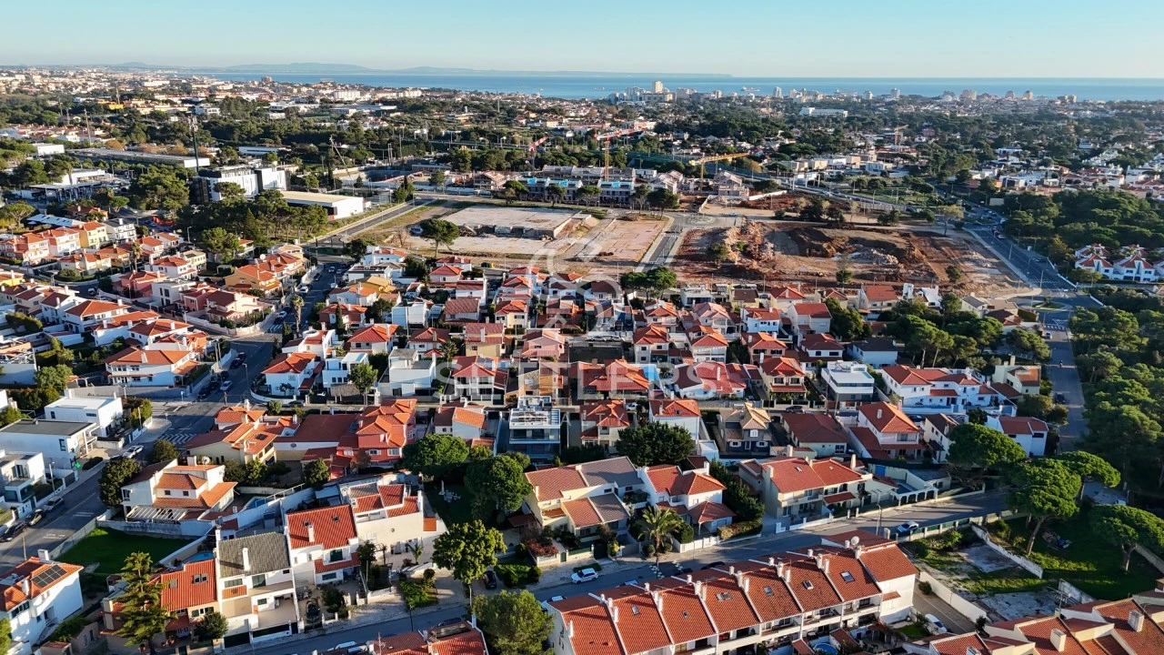 Moradia T4 para Venda em Cascais e Estoril Foto 35