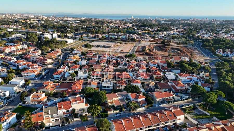 Moradia T4 para Venda em Cascais e Estoril Foto 35