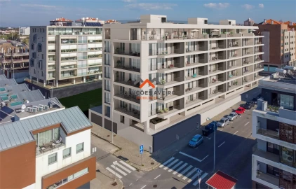 Apartamento T3 para Venda em Glória e Vera Cruz
