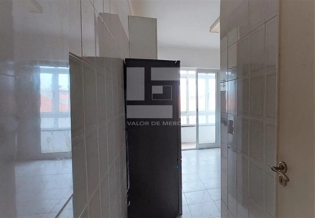 Apartamento T2 para Venda em Encosta do Sol Foto 5