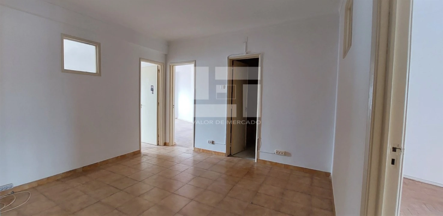 Apartamento T2 para Venda em Encosta do Sol Foto 6