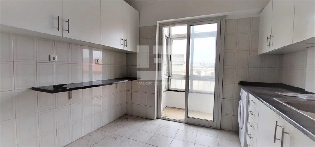 Apartamento T2 para Venda em Encosta do Sol Foto 8