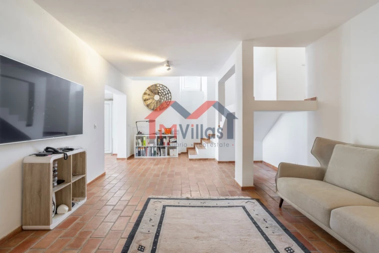 Moradia T3 para Venda em Salir Foto 4