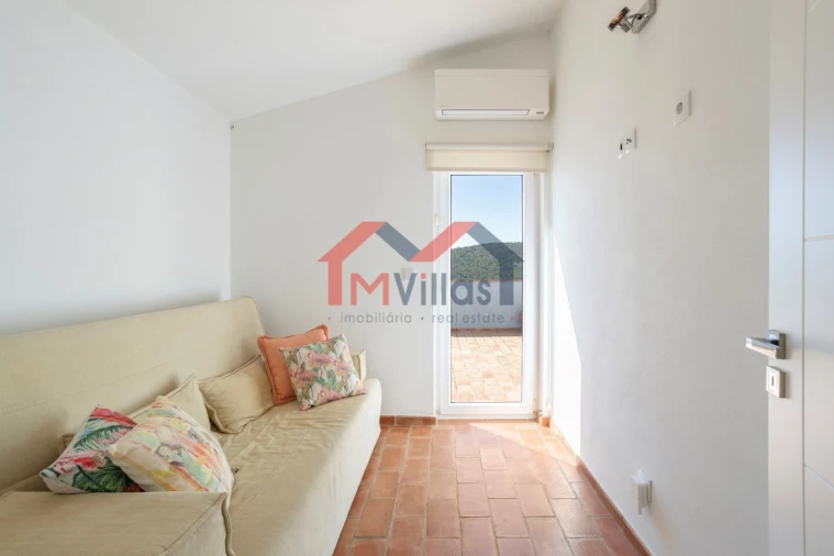 Moradia T3 para Venda em Salir Foto 18