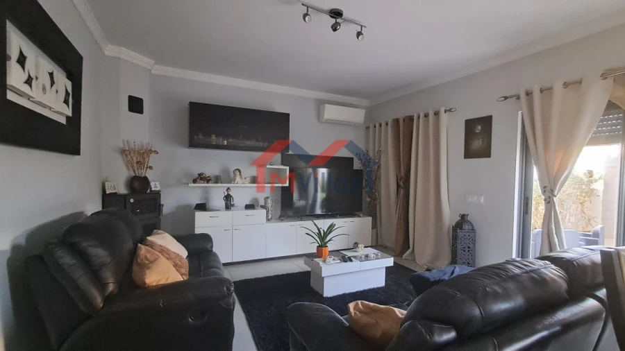 Moradia T3 para Venda em Salir Foto 3