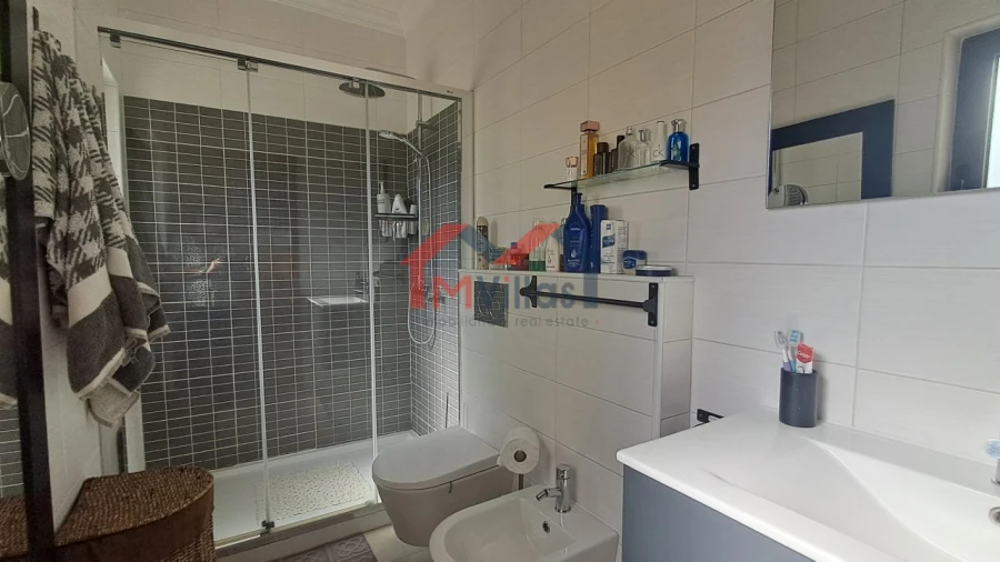 Moradia T3 para Venda em Salir Foto 10