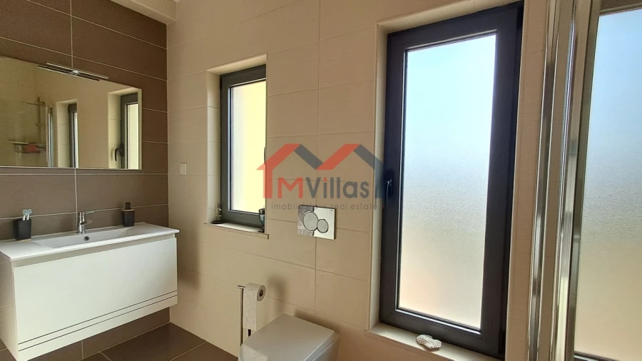 Moradia T3 para Venda em Salir Foto 20