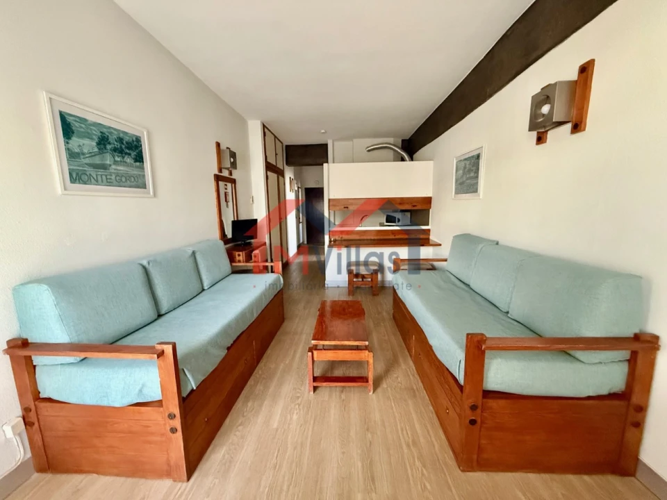 Apartamento para Venda em Monte Gordo Foto 3