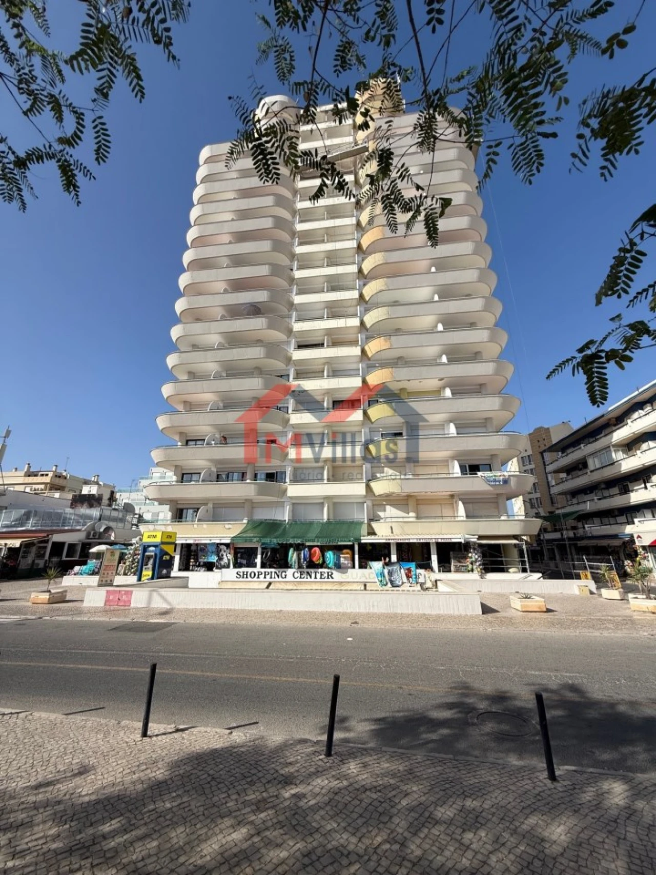 Apartamento para Venda em Monte Gordo Foto 18