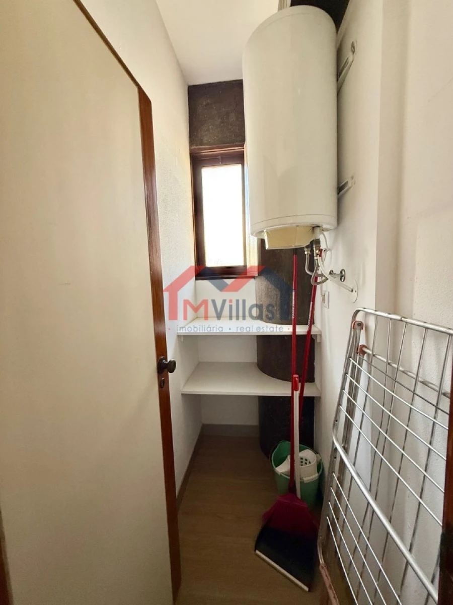 Apartamento para Venda em Monte Gordo Foto 13