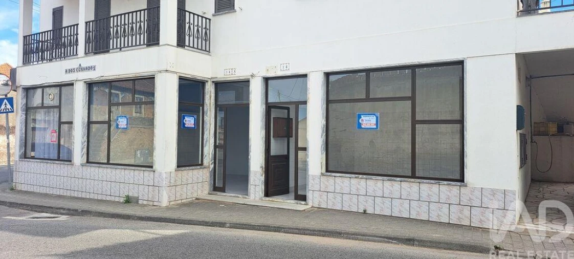 Loja para Arrendamento em A dos Cunhados e Maceira Foto 27