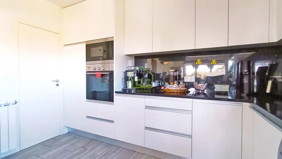 Moradia T4 para Venda em Póvoa de Varzim, Beiriz e Argivai Foto 9