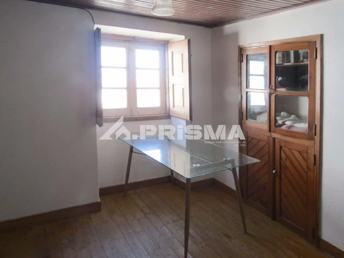 Moradia T4 para Venda em Escalos de Cima e Lousa Foto 4