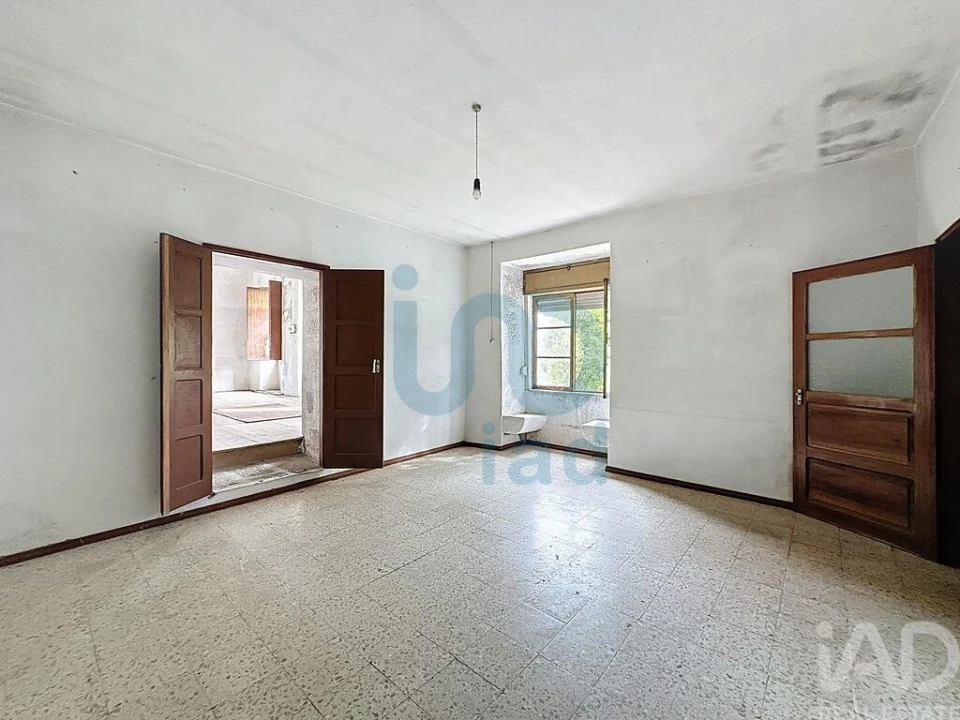 Moradia T5 para Venda em Rio de Moinhos Foto 23