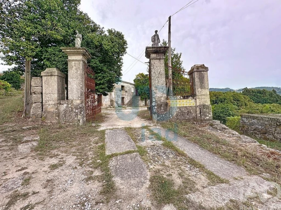 Moradia T5 para Venda em Rio de Moinhos Foto 28