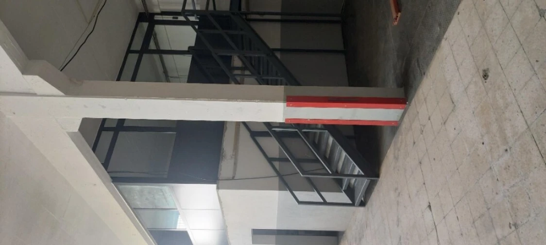 Armazém para Arrendamento em Cacém e São Marcos Foto 4