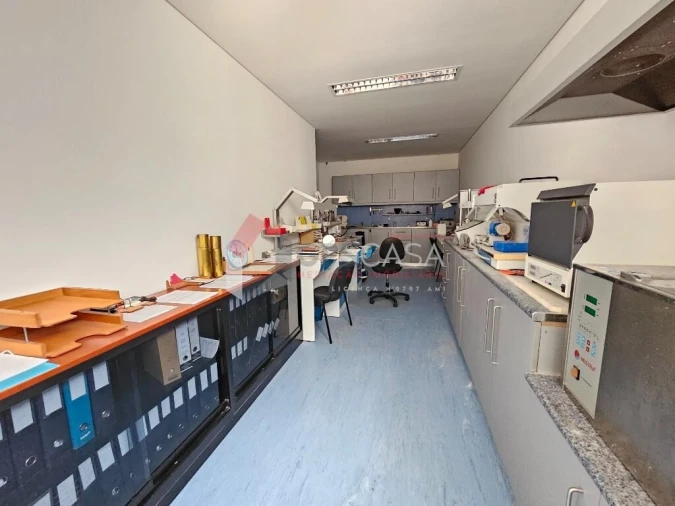 Loja para Venda em Praia da Vitoria (Santa Cruz) Foto 14