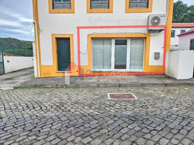 Loja para Venda em Praia da Vitoria (Santa Cruz) Foto 2