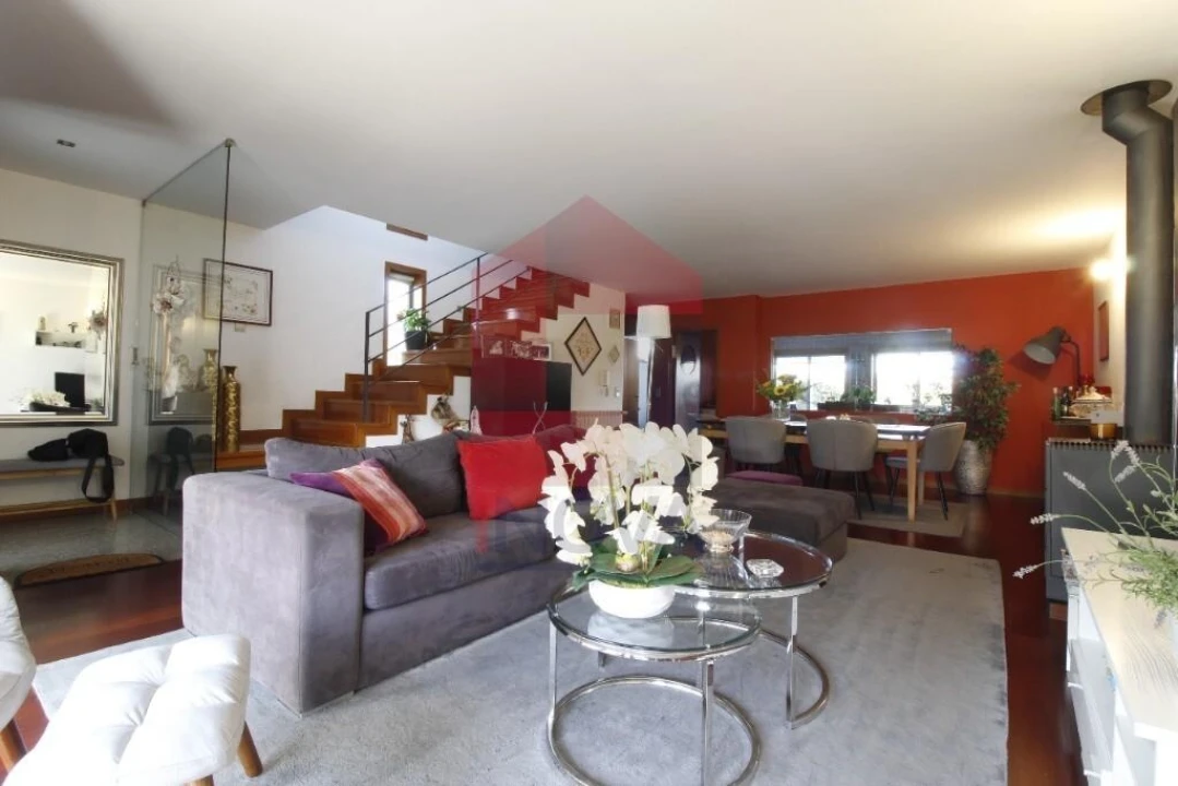 Moradia T3 para Venda em Loureira Foto 3