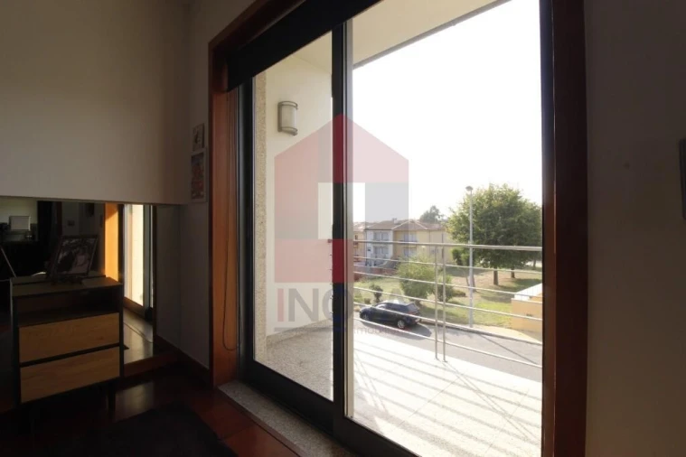 Moradia T3 para Venda em Loureira Foto 20