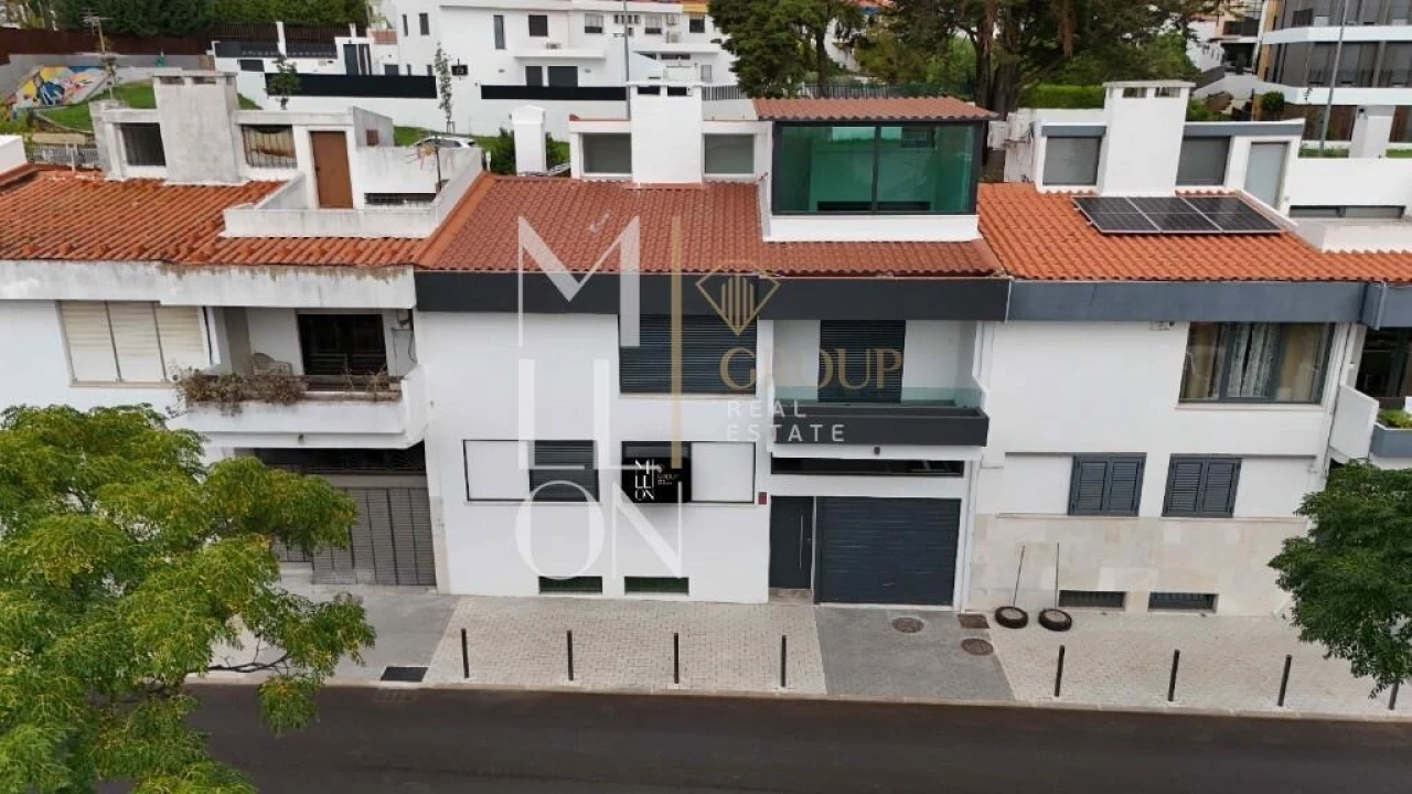 Moradia T6 para Venda em Águas Livres Foto 5