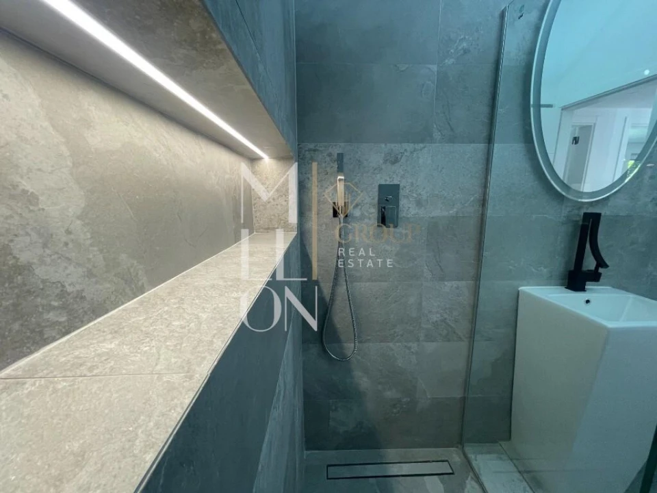 Moradia T6 para Venda em Águas Livres Foto 52