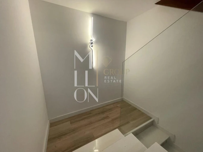 Moradia T6 para Venda em Águas Livres Foto 60