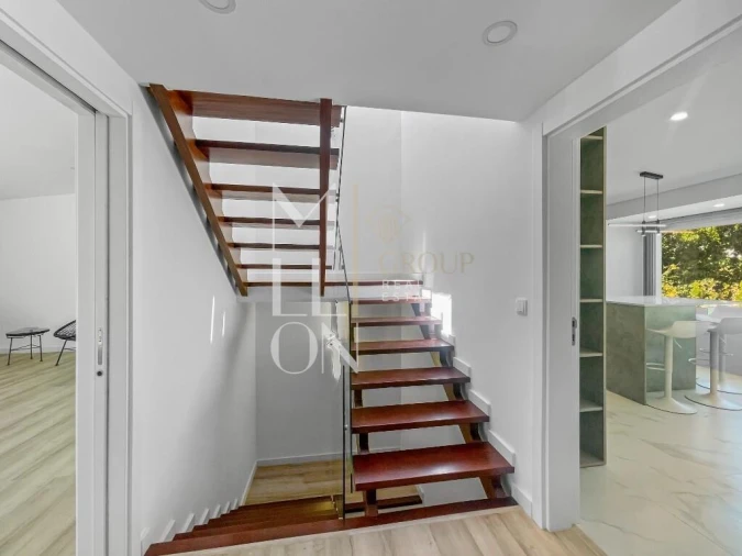 Moradia T6 para Venda em Águas Livres Foto 28